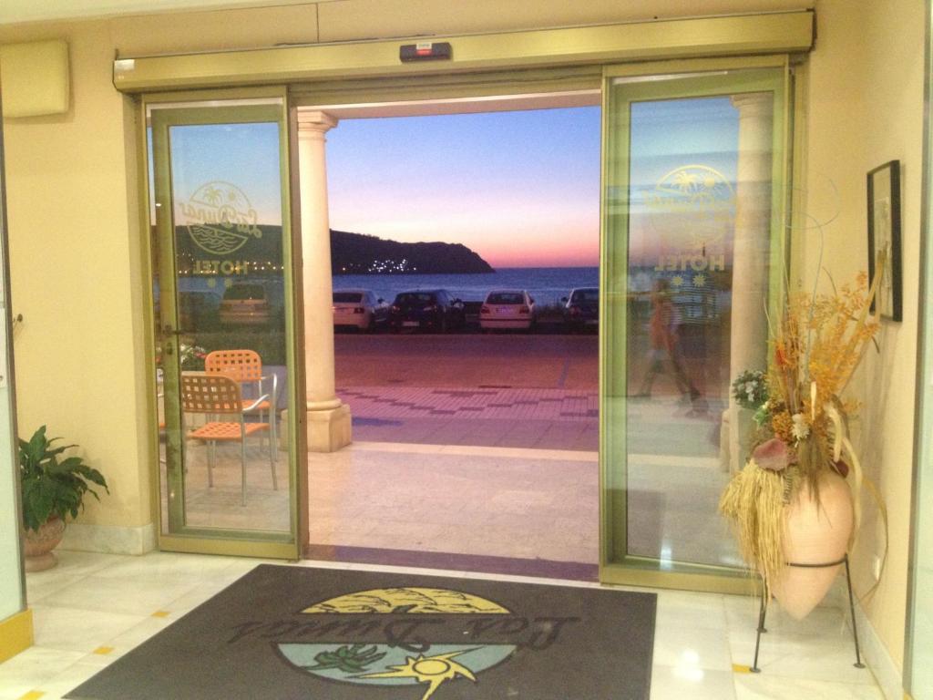 Hotel Las Dunas Ноха Екстер'єр фото